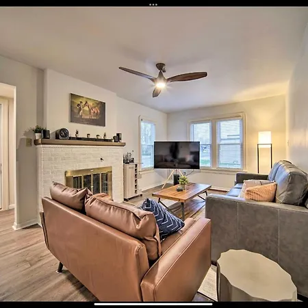 Modern Home • Family Friendly • Grill • Fireplace Erie Exterior photo
