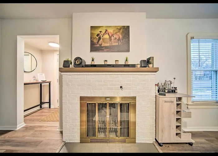Modern Home • Family Friendly • Grill • Fireplace